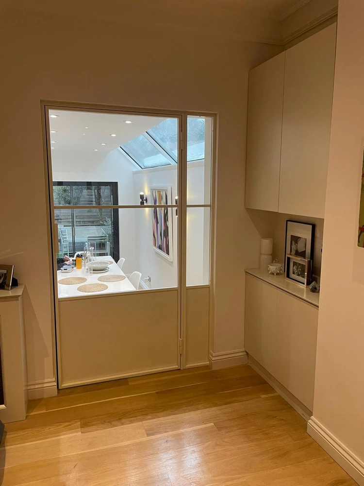 Single Door RAL 1015